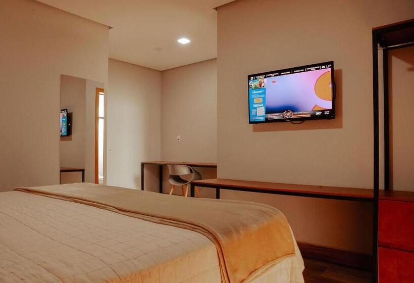 带大床的高级房间, Pousada Quinta Dos Cabeças