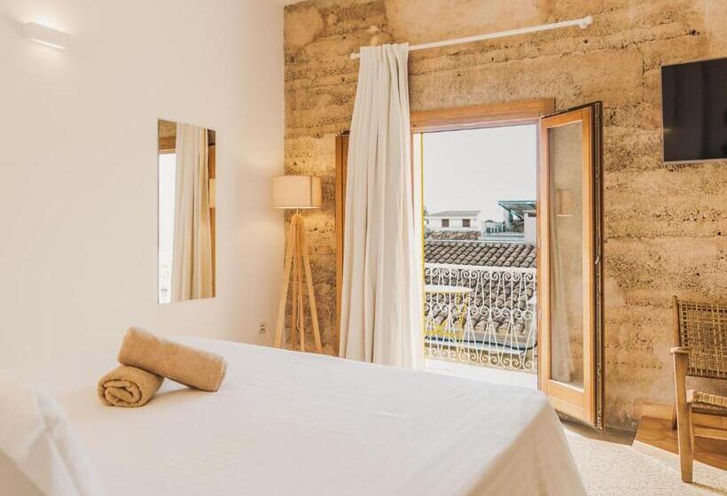 Номер Deluxe с Балконом, Boutique Can Pocovi