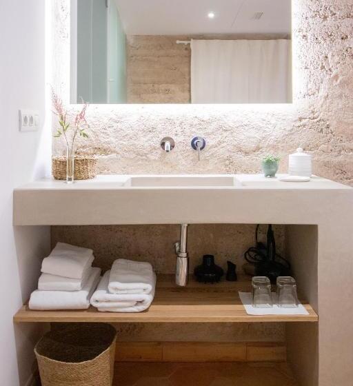 Номер Deluxe с Балконом, Boutique Can Pocovi