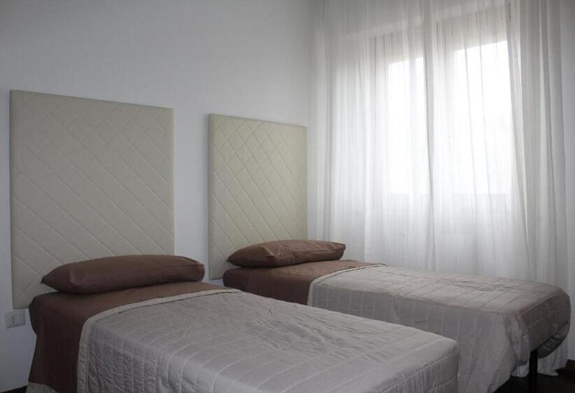 Номер Стандарт Совместная Ванная, Attico23