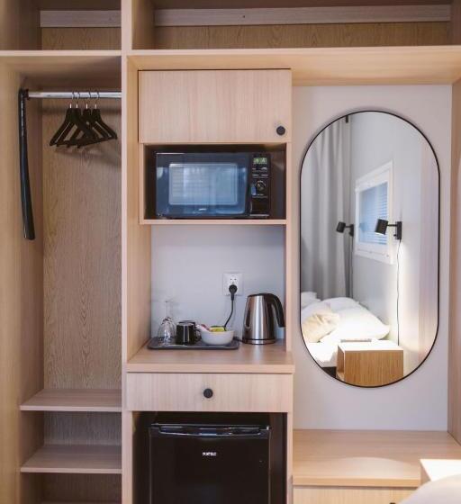 ダブルベッドスタンダードルーム, Villa Veromäki