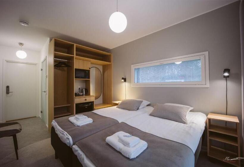 ダブルベッドスタンダードルーム, Villa Veromäki