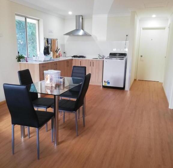 غرفة قياسية فردية, Bha