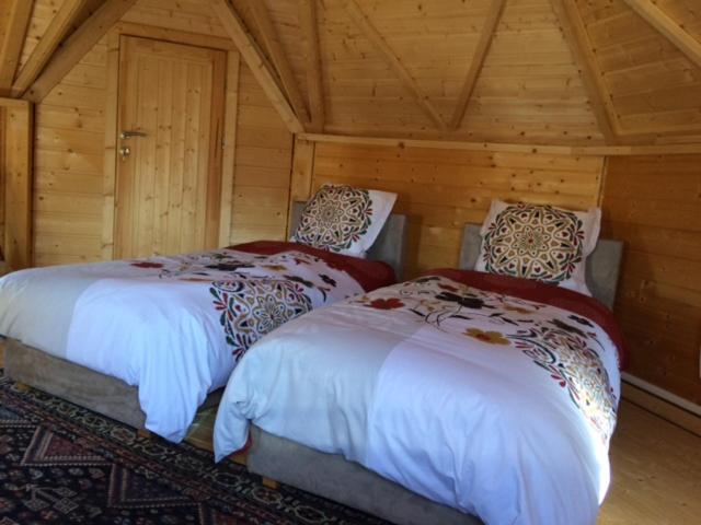 Номер Стандарт, Les Relais D Isira