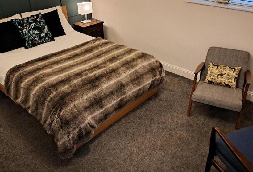 带大床的标准间, The Old Vicarage