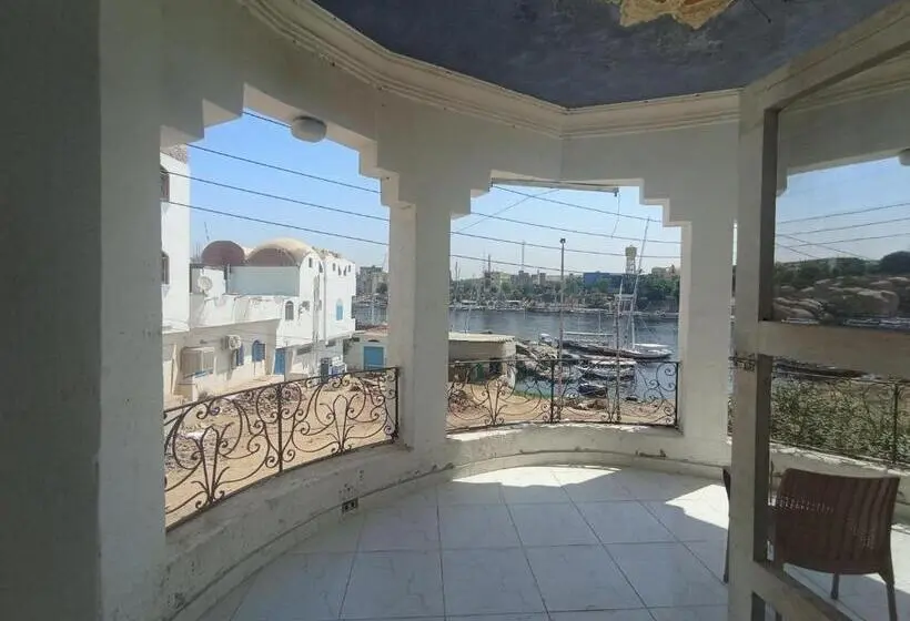 اتاق استاندارد سه نفره, Winji Guest House