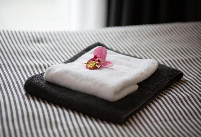 اتاق استاندارد با تخت بزرگ, Bed & Breakfast De Oude Kapel