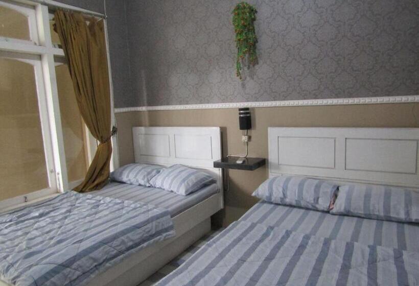 Quarto Familiar, Penginapan Melati Sarangan