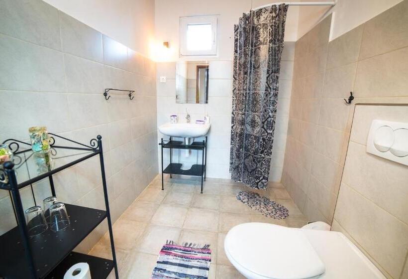 标准间, Hegyaljai Panoráma Vendégház