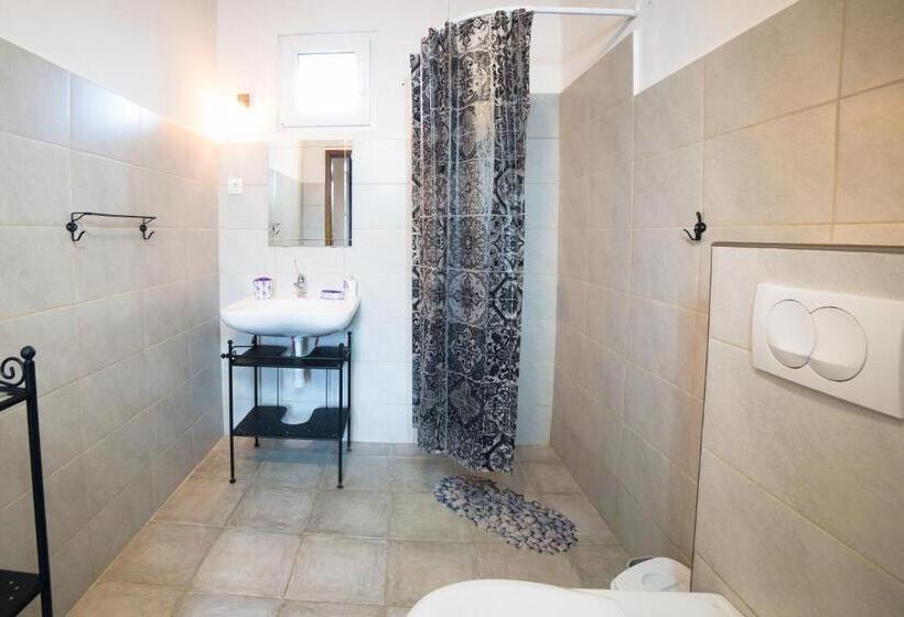 标准间, Hegyaljai Panoráma Vendégház