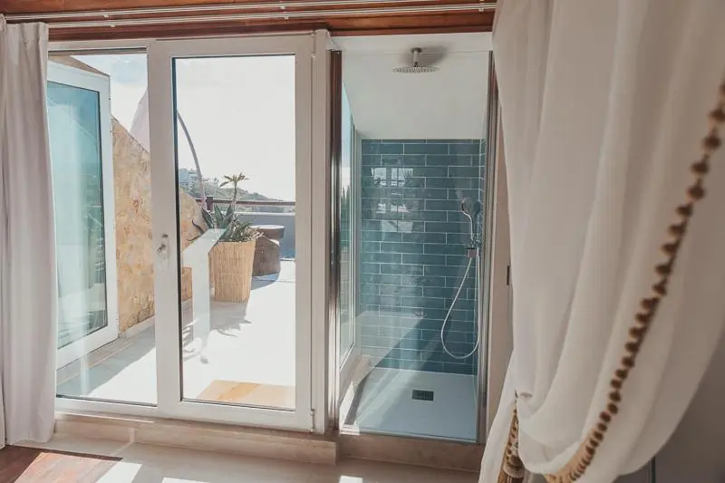 Deluxe-huone Merinäkymä Parveke, Joy Beach House