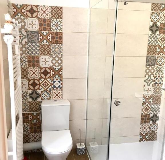 غرفة قياسية, Les Petits Cousins Du Québec   Chambres D’hôtes à Domme