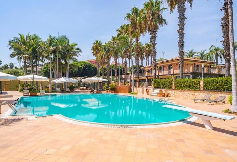 חדר סטנדרט נוף לבריכה, Villa Grandiosa Fc