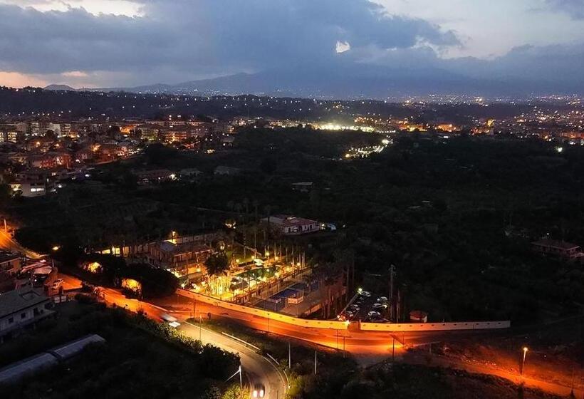 חדר סטנדרט נוף לגינה, Villa Grandiosa Fc