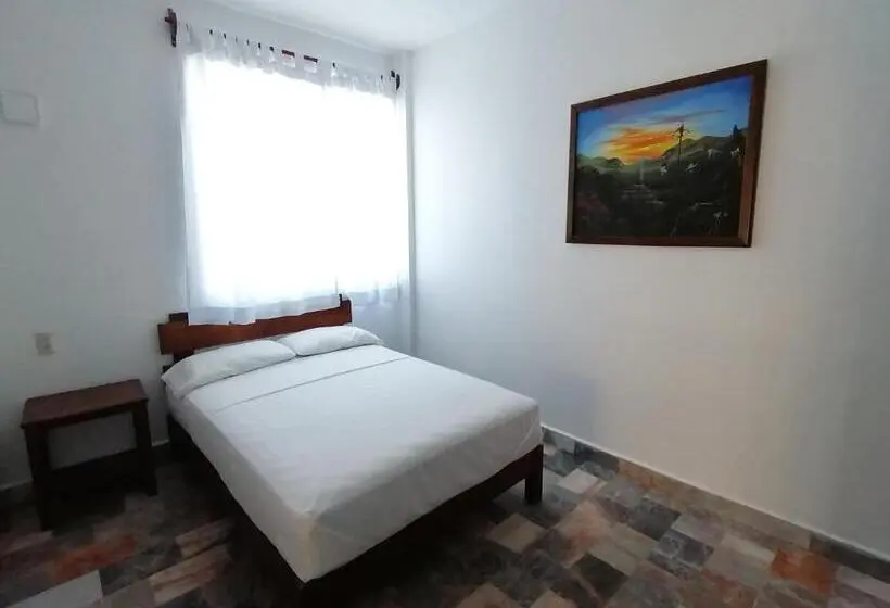 スタンダード4人部屋, Don Luis Hostal Sucursal Hidalgo Tecolutla