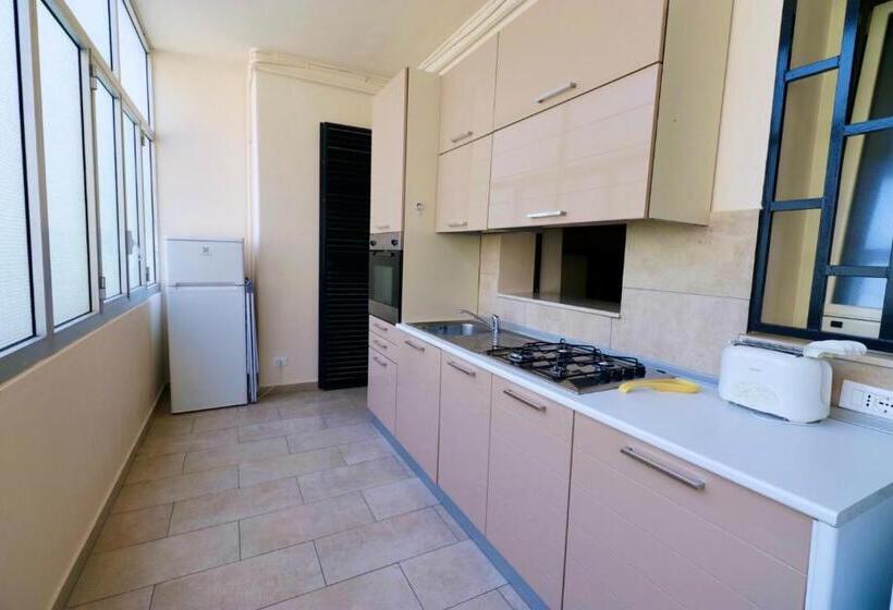 Четырехместный Номер Стандарт, Triskele