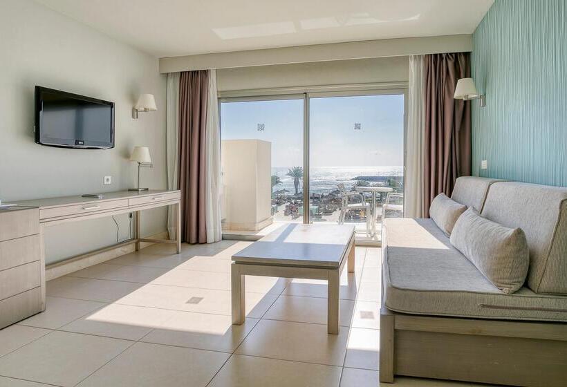 سوییت با چشمانداز دریا, Hd Beach Resort