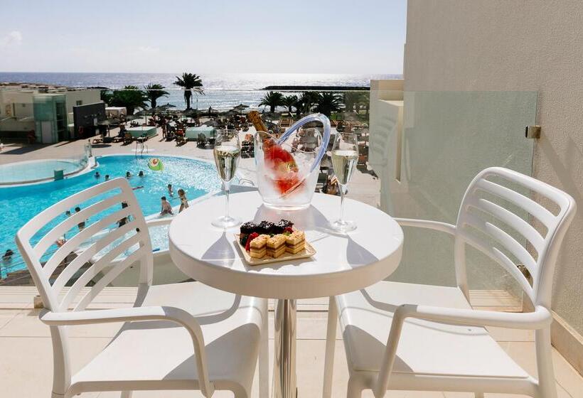 سوییت با چشمانداز دریا, Hd Beach Resort