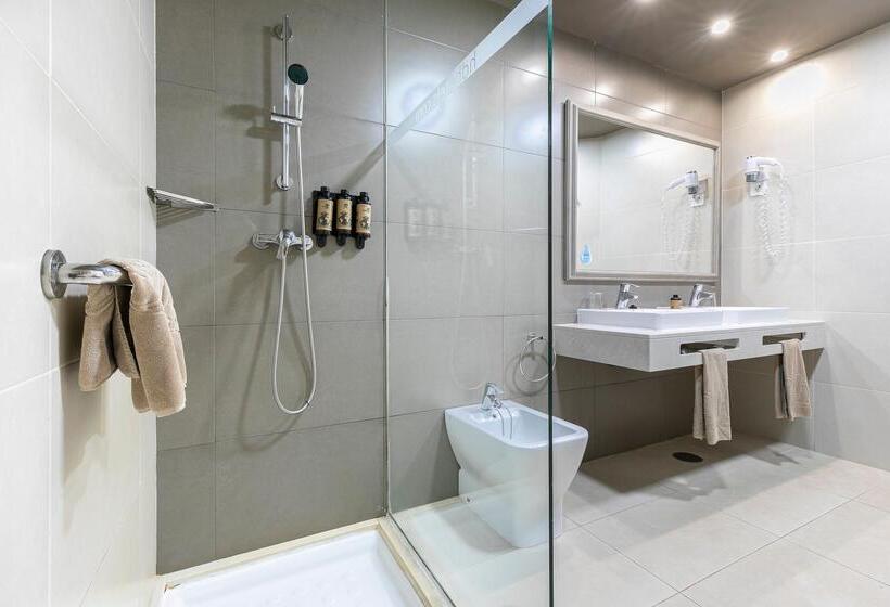 سوییت جونیور با چشمانداز دریا, Hd Beach Resort