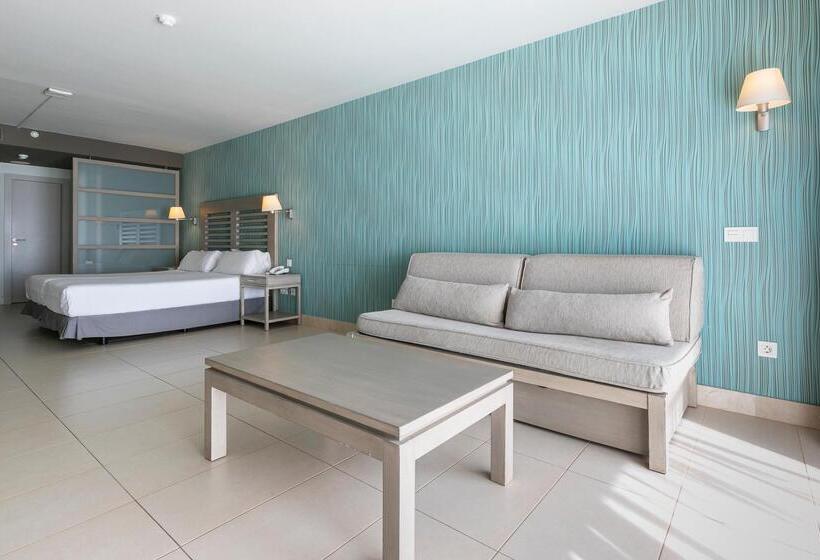 سوییت جونیور با چشمانداز دریا, Hd Beach Resort