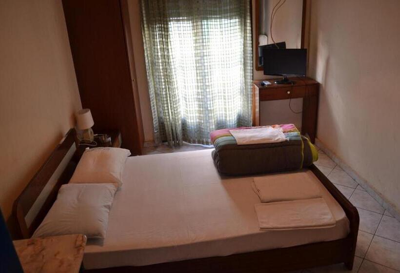 اتاق استاندارد سه نفره, Argo