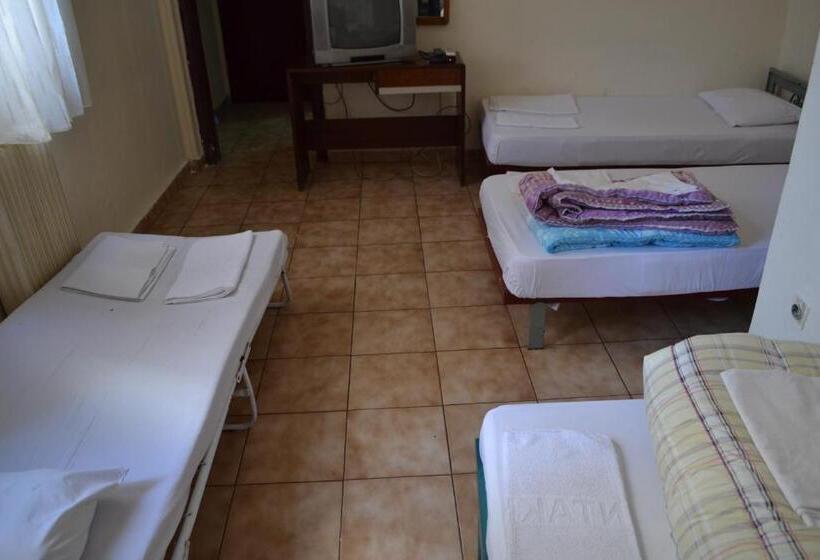 اتاق استاندارد با سرویس بهداشتی مشترک, Argo