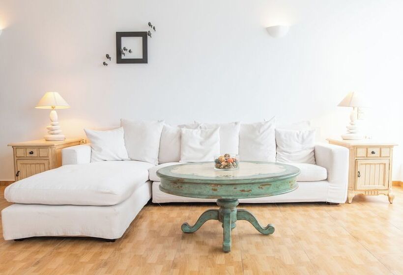 סוויטת אקזקיוטיב נוף לים, Csky