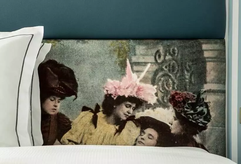 اتاق کلاسیک, Hôtel Du Rond Point Des Champs élysées   Esprit De France