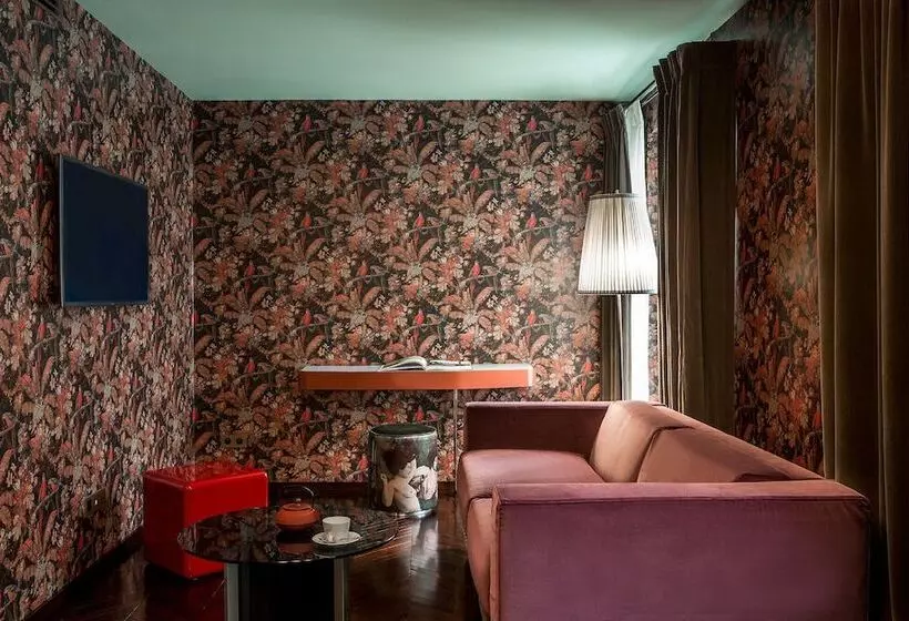 سوئیت با بالکن, Hôtel Du Rond Point Des Champs élysées   Esprit De France