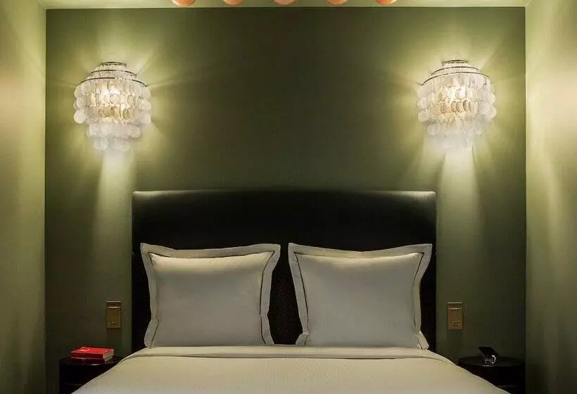 سوئیت با بالکن, Hôtel Du Rond Point Des Champs élysées   Esprit De France