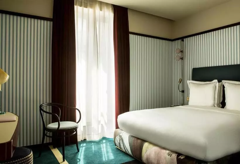 اتاق کلاسیک, Hôtel Du Rond Point Des Champs élysées   Esprit De France