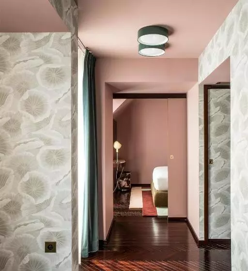 سوئیت با بالکن, Hôtel Du Rond Point Des Champs élysées   Esprit De France