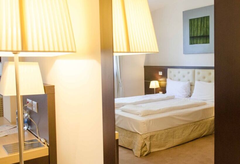 اتاق راحتی سه تخته, Green Garden Resort   Smart