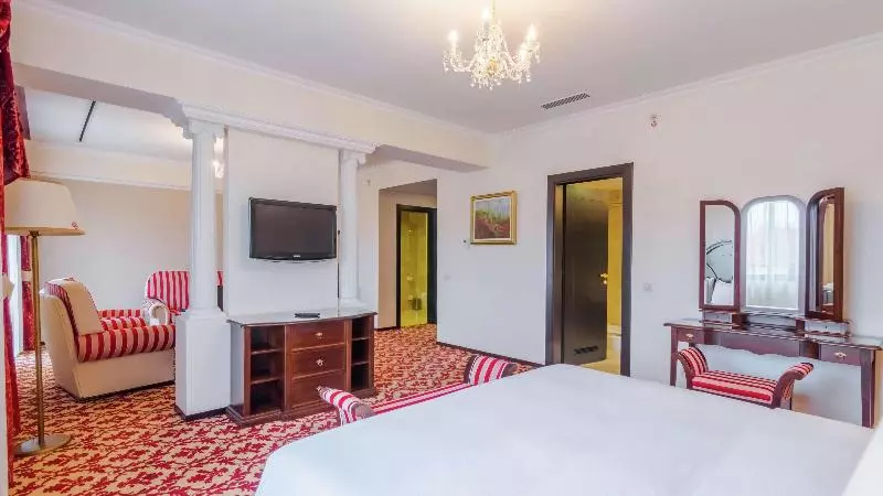 キングサイズベッドのジュニアスイート, Hilton Sibiu