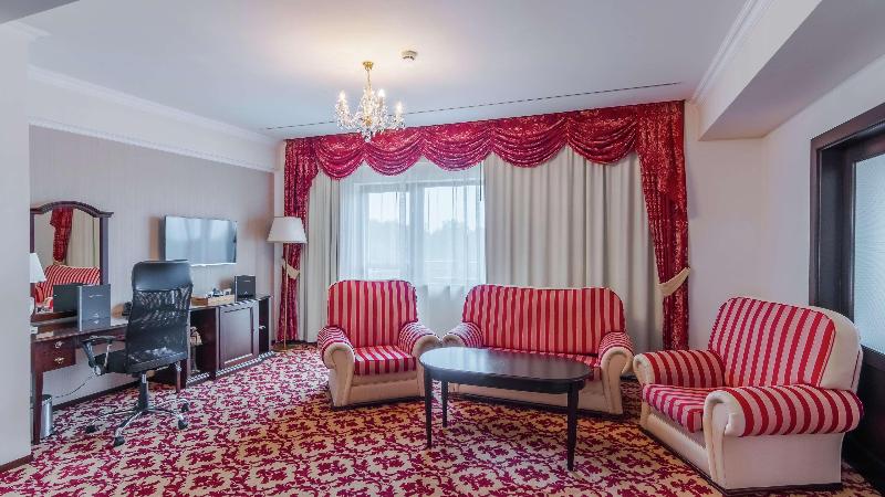 سوییت جونیور, Hilton Sibiu