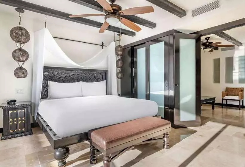 キングサイズベッドのジュニアスイート, Hilton Sibiu