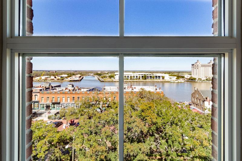 חדר סטנדרט עם מיטת קינג, Holiday Inn Express Savannah   Historic District