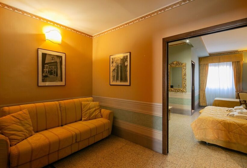 سوییت خانوادگی, I Portici Hotel   Residenza D Epoca