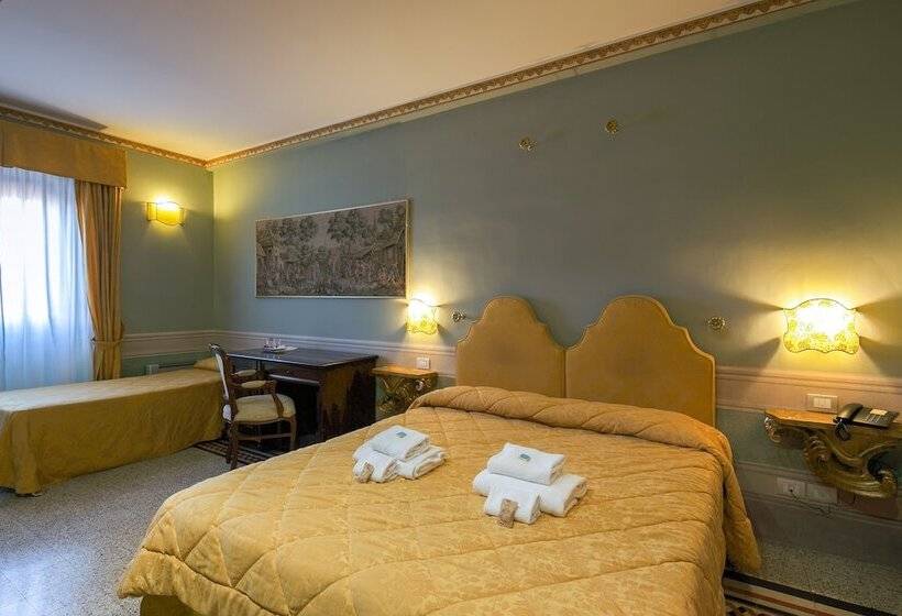 سوییت خانوادگی, I Portici Hotel   Residenza D Epoca