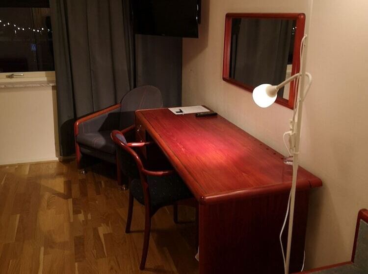 חדר סטנדרט יחיד, L åsen