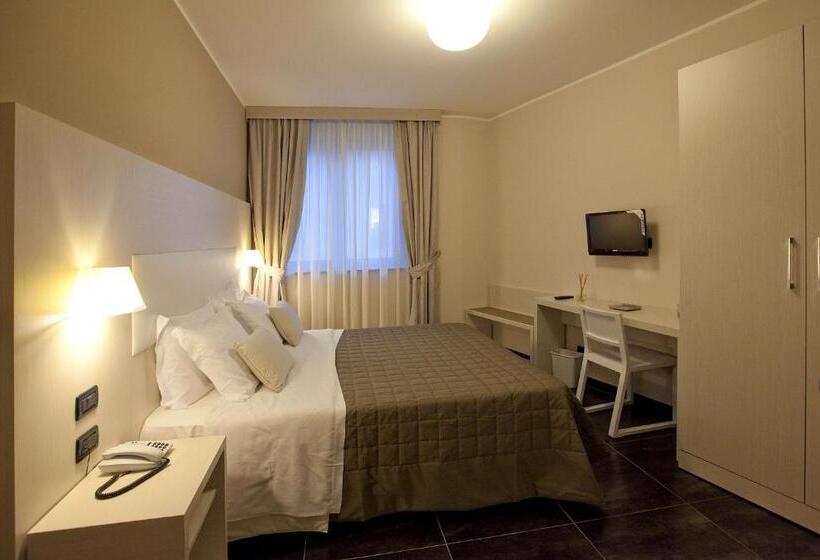 غرفة قياسية, La Meridiana