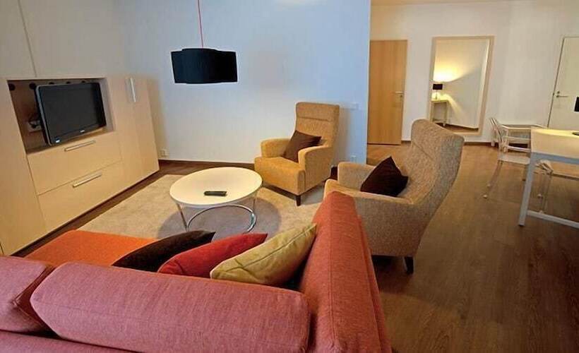 جناح ديلوكس, Levi Panorama