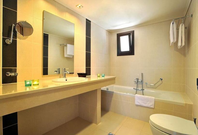 Triple Room Sea View, Porto Plaza