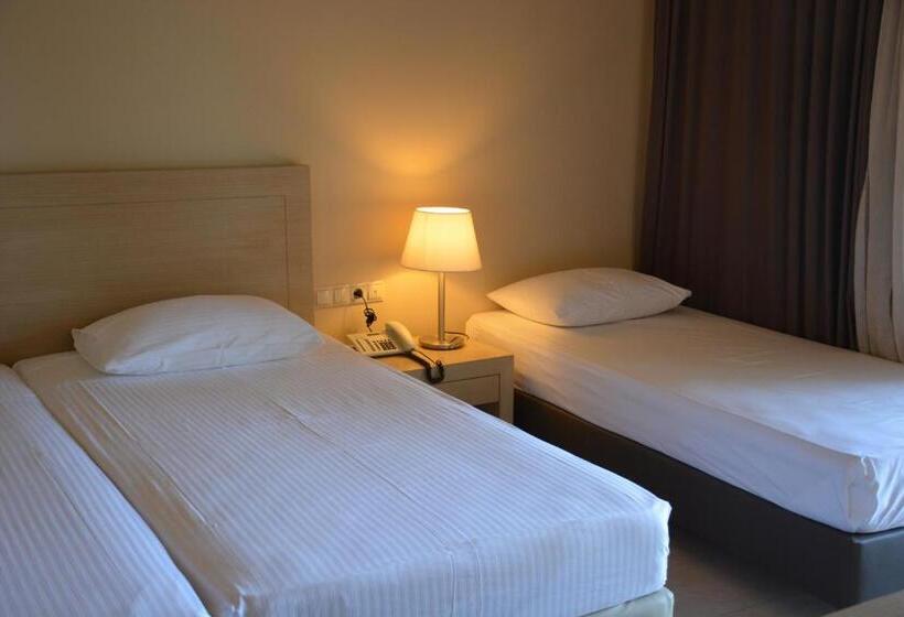 Triple Room Sea View, Porto Plaza