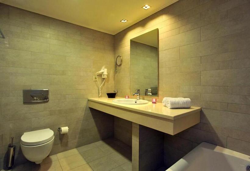 سوییت جونیور با بالکن, Porto Plaza