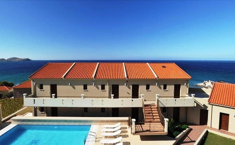 اتاق استاندارد با چشم‌انداز دریا, Porto Plaza