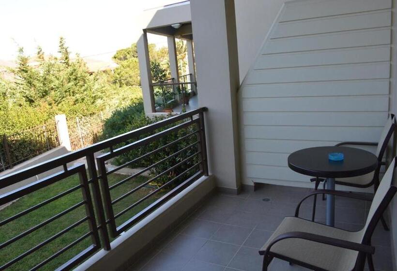 اتاق استاندارد چهار تخته, Porto Plaza