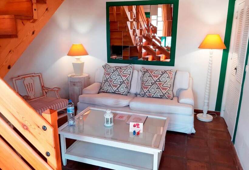 غرفة دوبلكس, Cortijo Del Arte   Caminito Del Rey