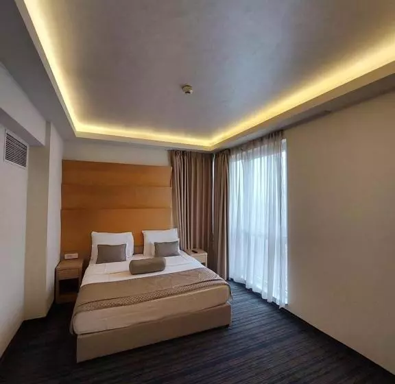 سوییت لوکس, Spa Hotel Terme
