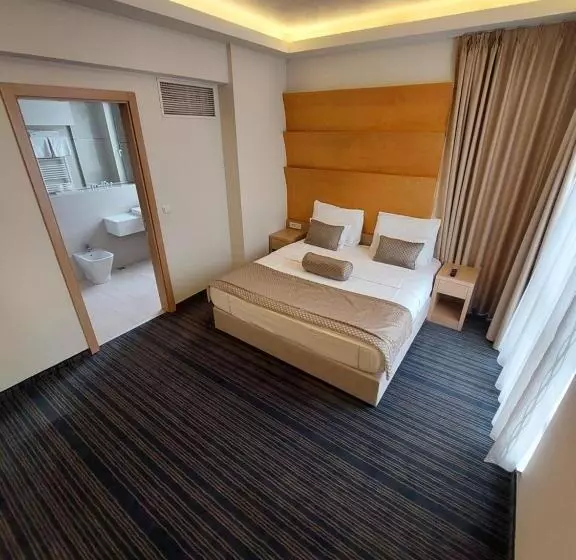 سوییت لوکس, Spa Hotel Terme